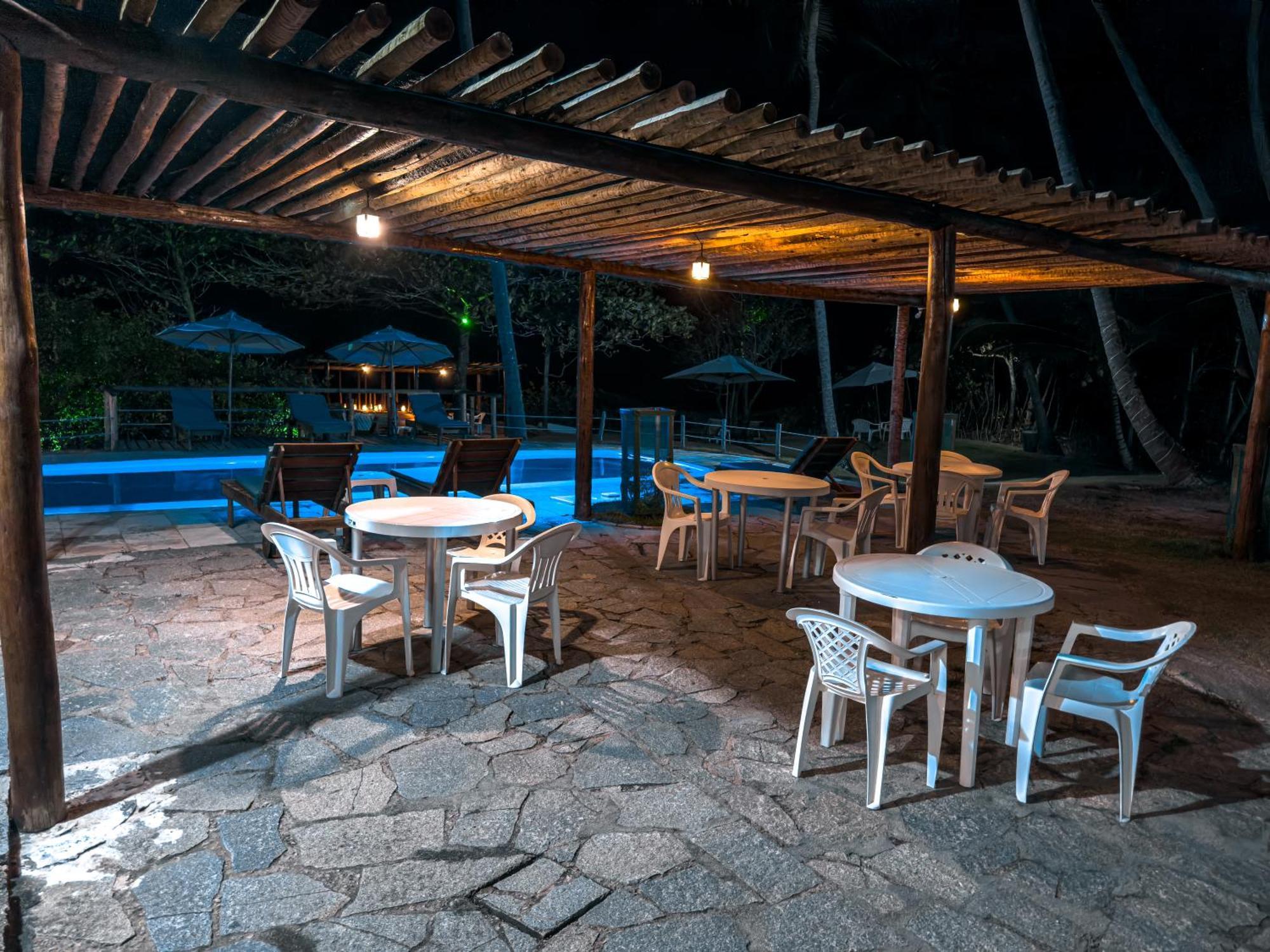Igarakue Hotel Pousada Japaratinga Kültér fotó